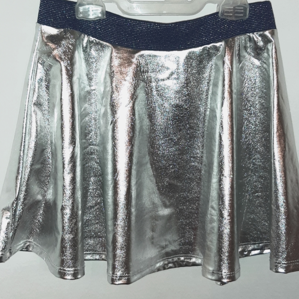Girls sz 8 Garanimals metallic silver skirt.  (Great for tap or ballet) NWT